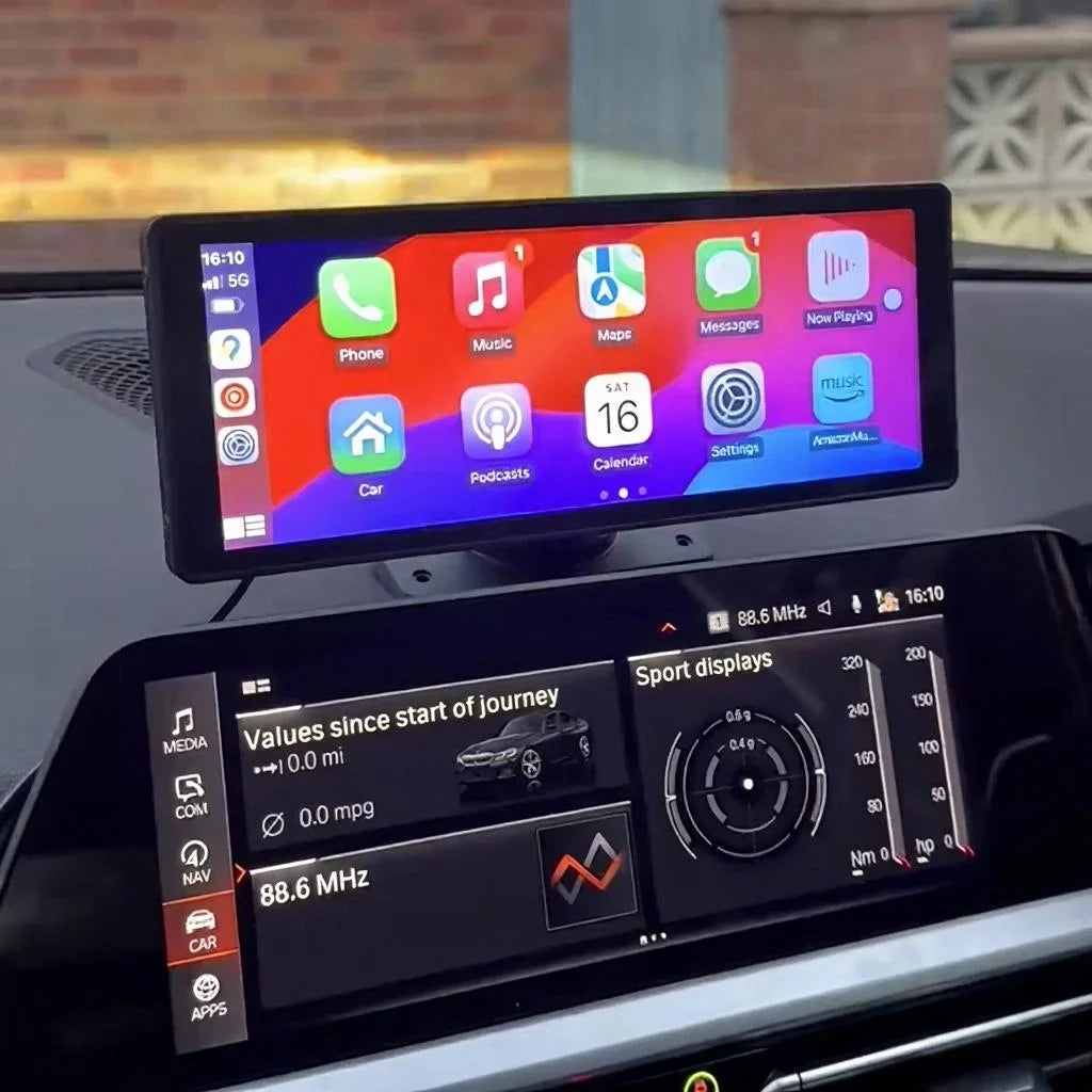 Din perfekta 10,26 tums 4K skärm – trådlös CarPlay & Android Auto, GPS och WiFi för säker och bekväm körning﻿