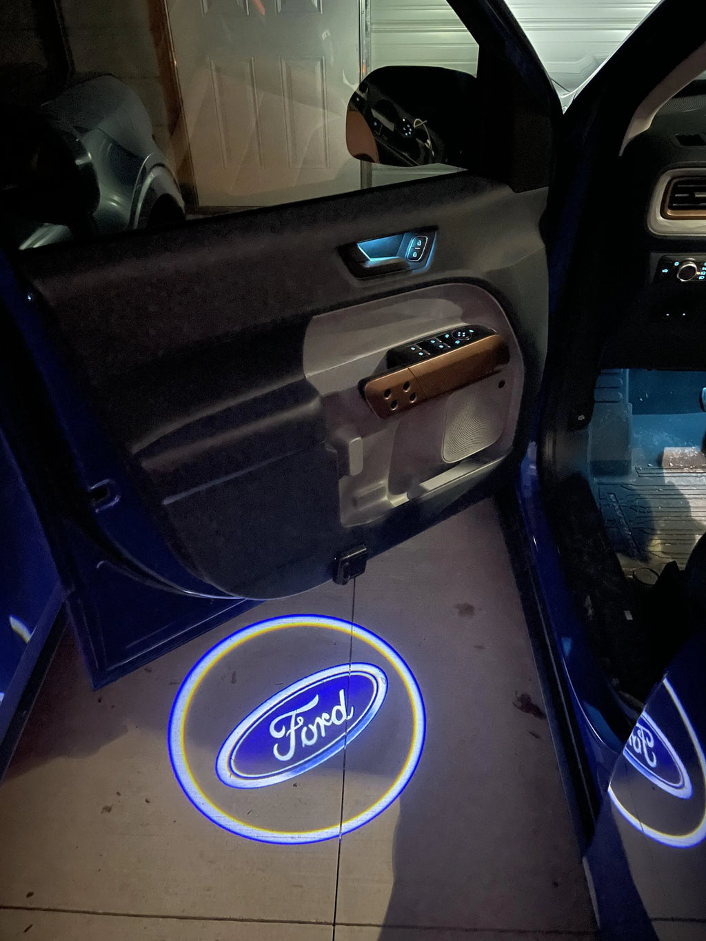 Logoprojektor till bildörrar